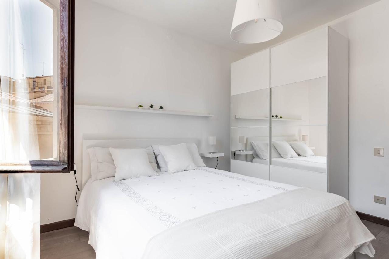 Apartment Venezia-san Marco View On Luxury Shopping Street